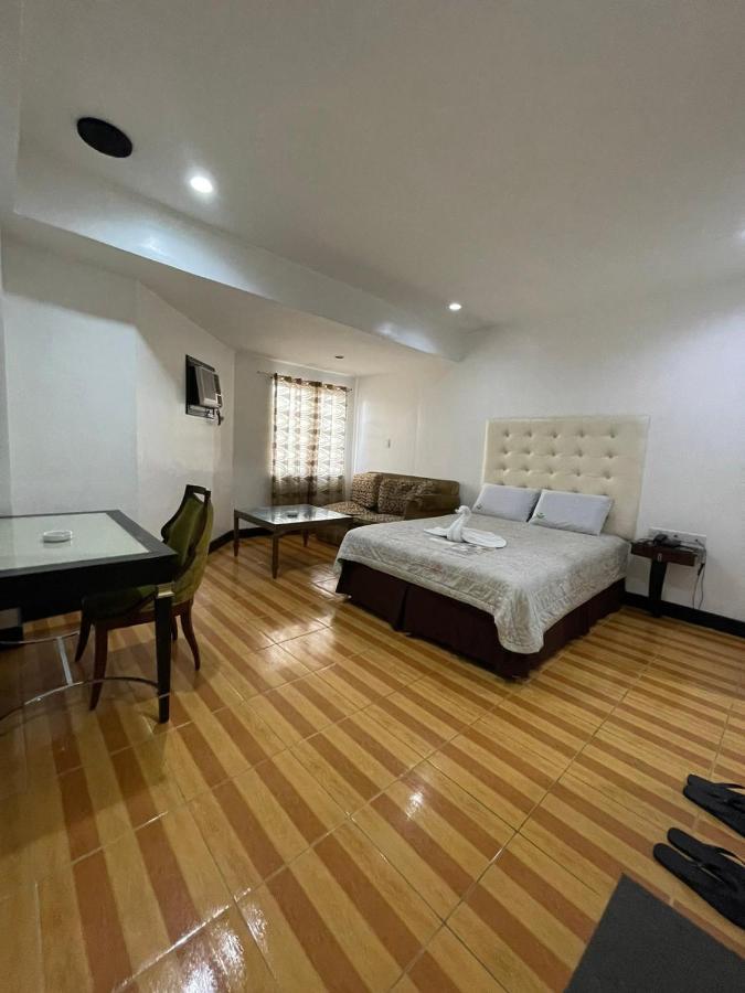 מנילה Town And Country Motel Vmapa מראה חיצוני תמונה