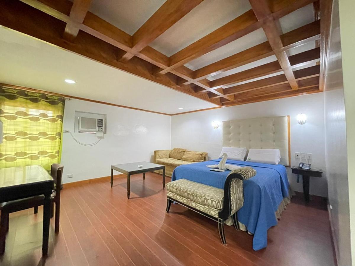 מנילה Town And Country Motel Vmapa מראה חיצוני תמונה