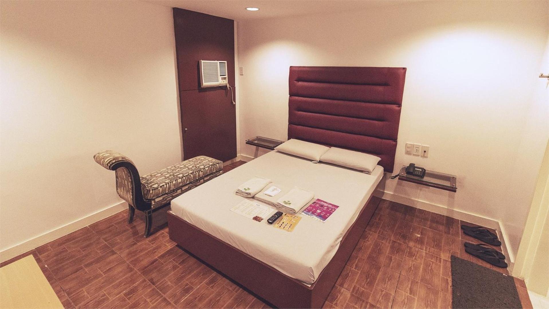 מנילה Town And Country Motel Vmapa מראה חיצוני תמונה